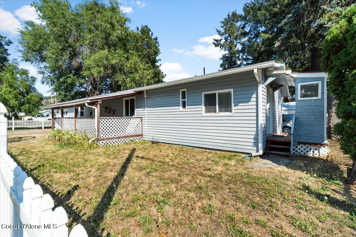 1038 N 15th St, Coeur d'Alene, Idaho image 3