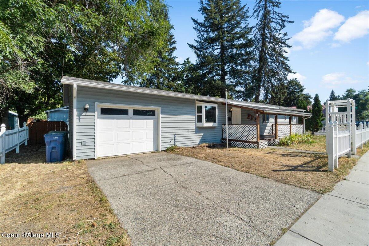 1038 N 15th St, Coeur d'Alene, Idaho image 2