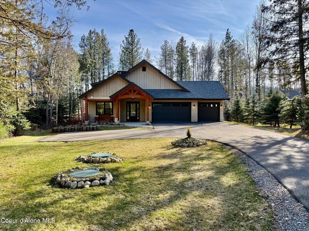 Photo of 891 Ames Way, Dover, ID 83825 (MLS # 26-1842)