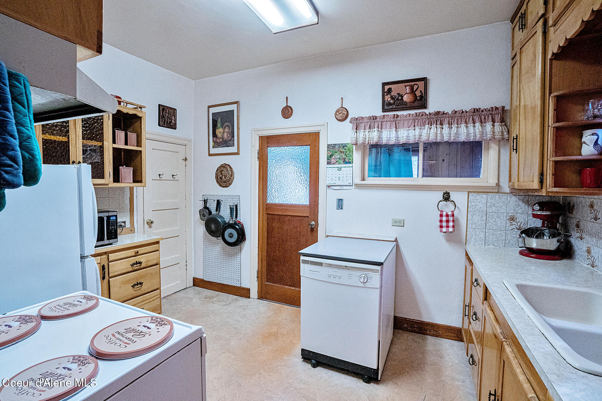 131 N King St, Wallace, Idaho image 11