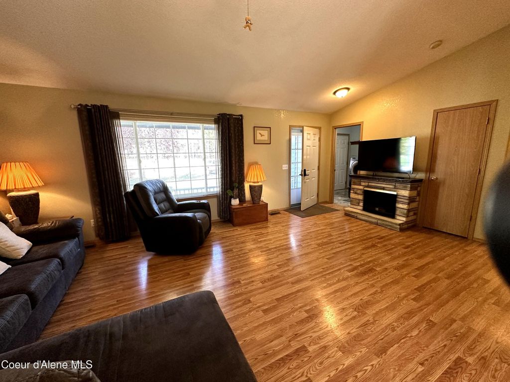 Photo of 187 Elk, Moyie Springs, ID 83845 (MLS # 25-9857)