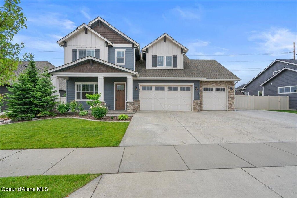 Photo of 4214 Downing Ln, Coeur dAlene, ID 83815 (MLS # 26-5627)