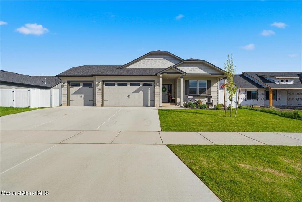 Photo of 6150 Ballentree LN, Rathdrum, ID 83858 (MLS # 26-5185)