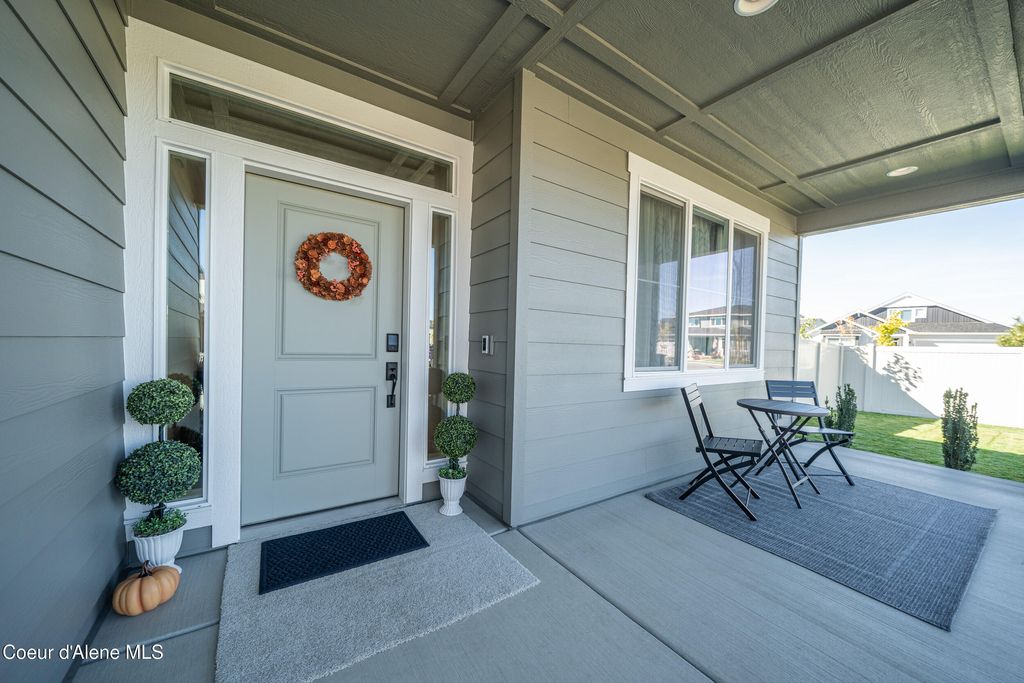 Photo of 2175 BASTIEN Loop, Coeur dAlene, ID 83815 (MLS # 25-10243)