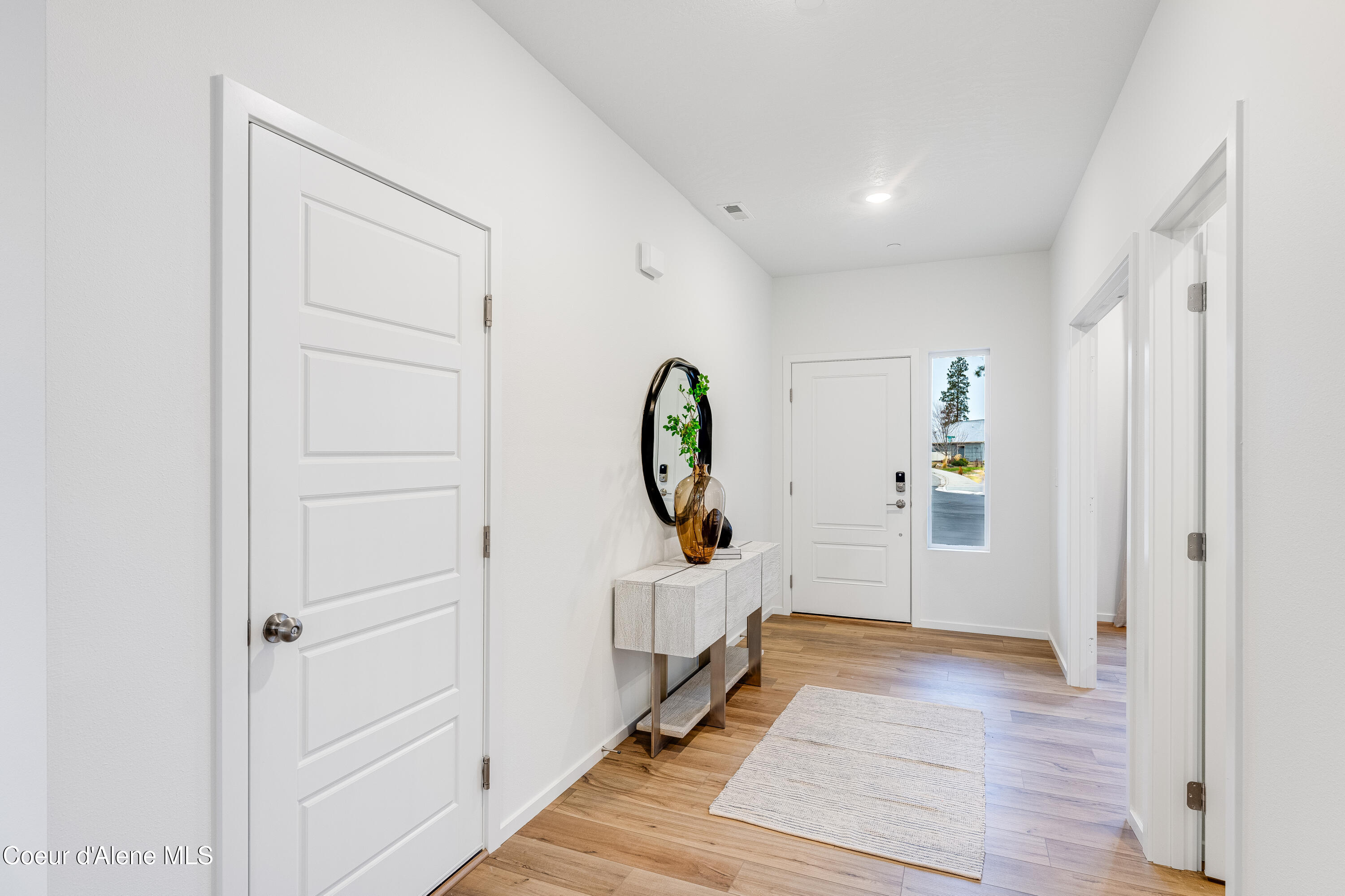 Hayden, Idaho 83835, United States, 3 Bedrooms Bedrooms, ,3 BathroomsBathrooms,Residential,Pending,18613