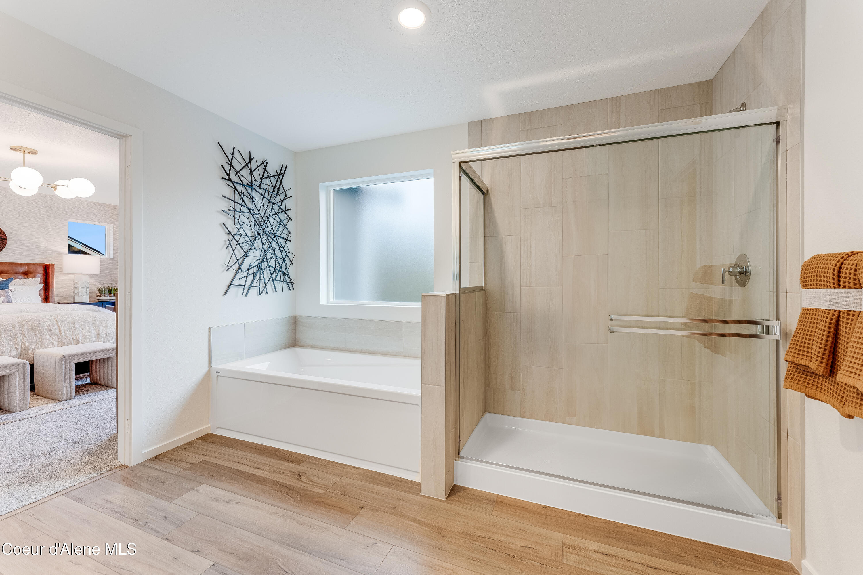 Hayden, Idaho 83835, United States, 3 Bedrooms Bedrooms, ,3 BathroomsBathrooms,Residential,Pending,18613