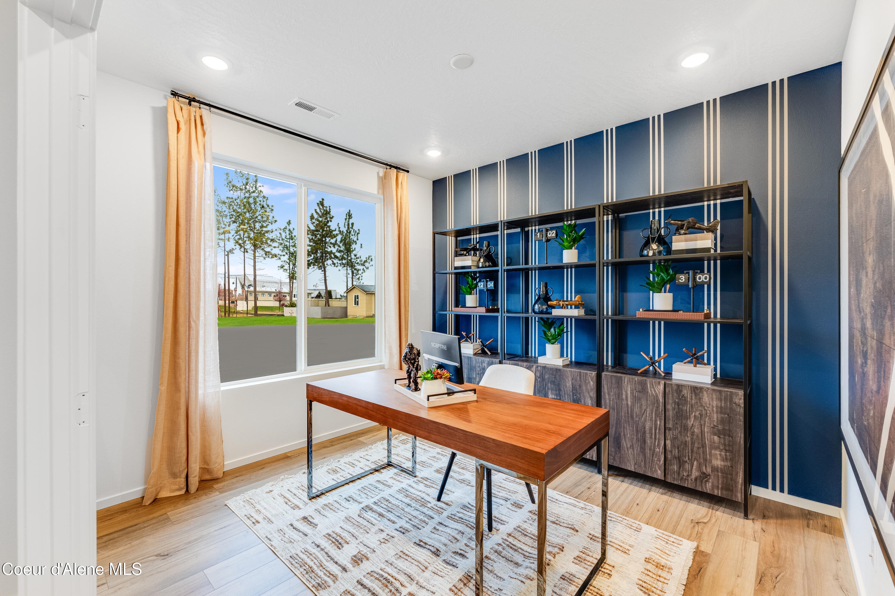 Hayden, Idaho 83835, United States, 3 Bedrooms Bedrooms, ,3 BathroomsBathrooms,Residential,Pending,18613