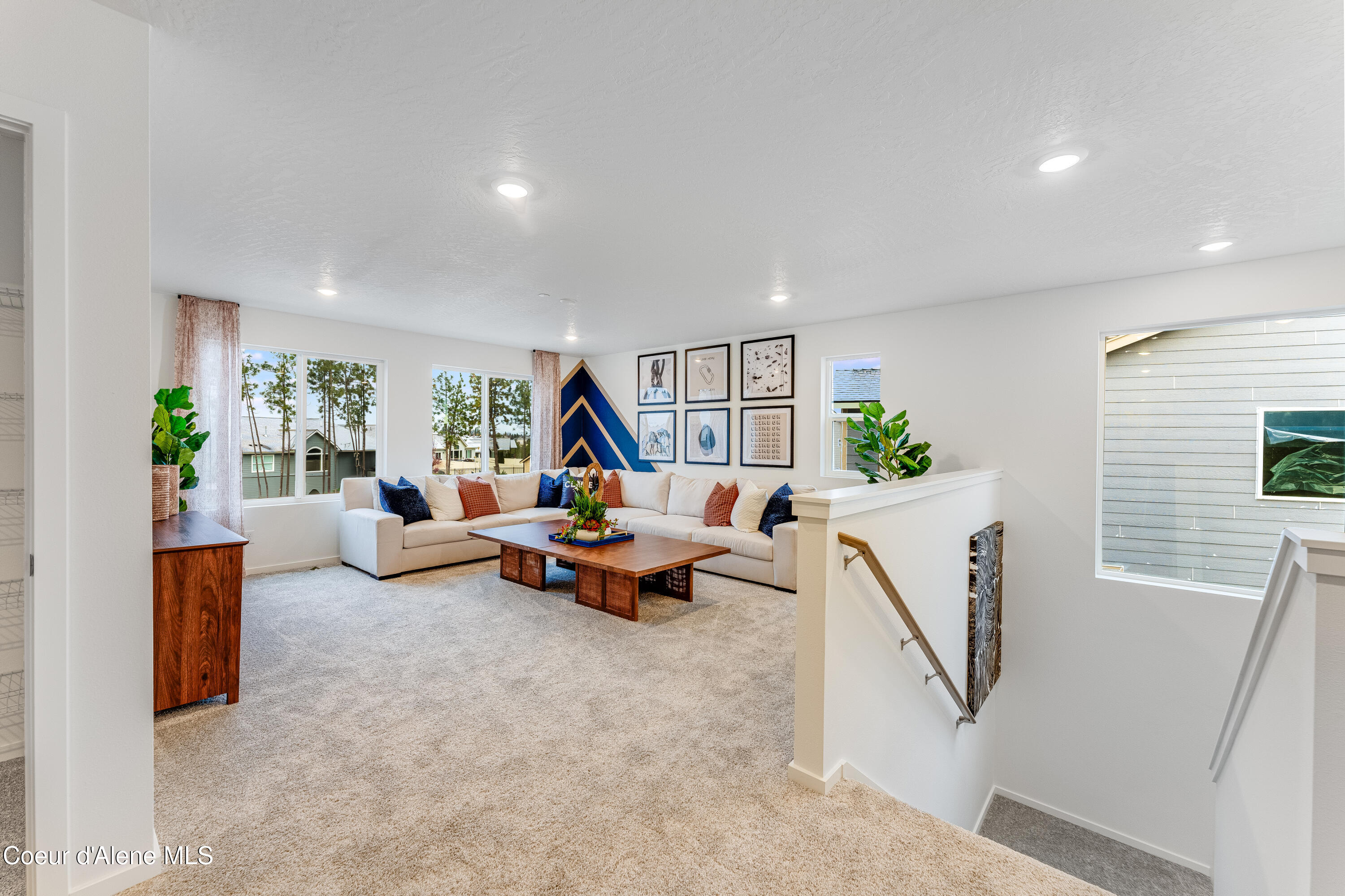 Hayden, Idaho 83835, United States, 3 Bedrooms Bedrooms, ,3 BathroomsBathrooms,Residential,Pending,18613