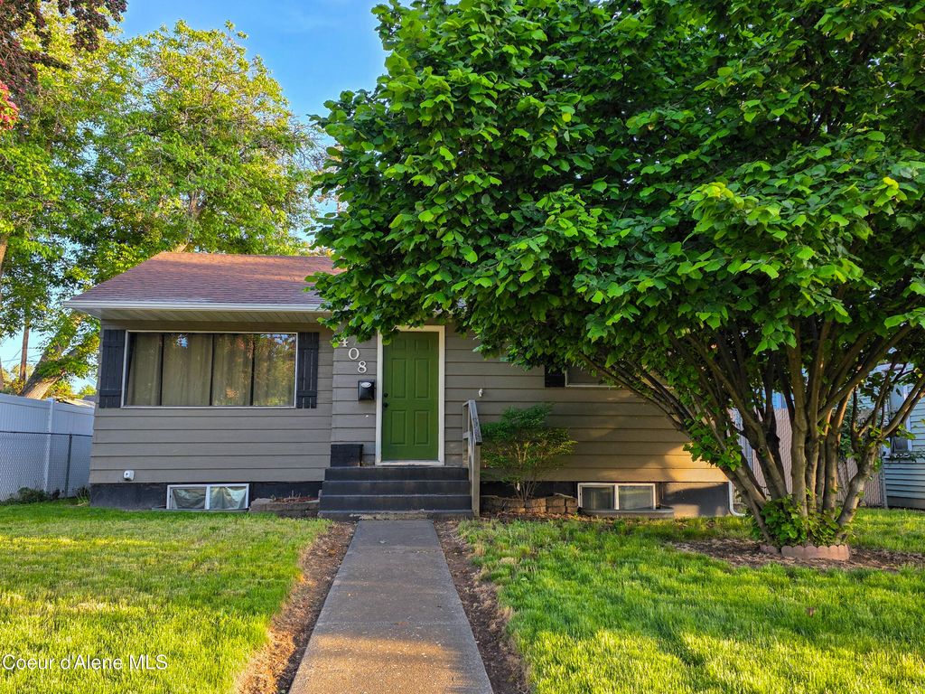 Photo of 408 16th AVE, Lewiston, ID 83501 (MLS # 26-4659)
