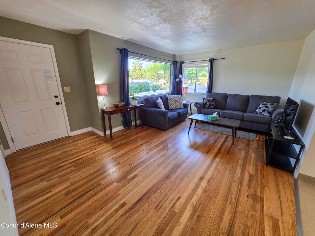 Photo of 408 16th AVE, Lewiston, ID 83501 (MLS # 26-4659)