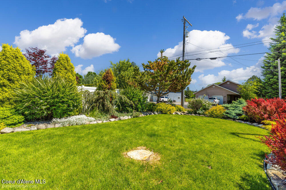 Hayden, Idaho 83835, United States, 3 Bedrooms Bedrooms, ,2 BathroomsBathrooms,Residential,Pending,55517