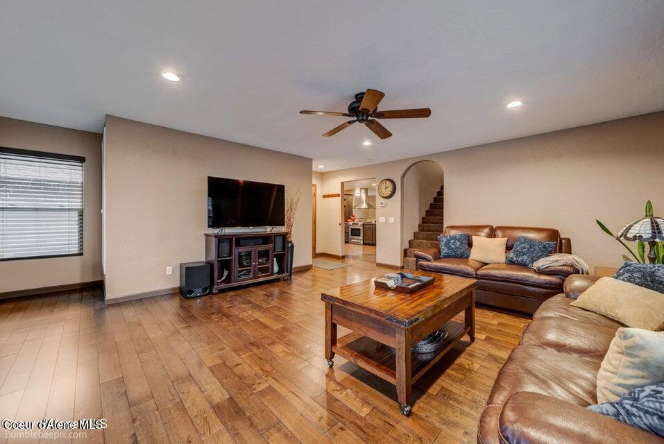 Hayden, Idaho 83835, United States, 3 Bedrooms Bedrooms, ,2 BathroomsBathrooms,Residential,Pending,55517