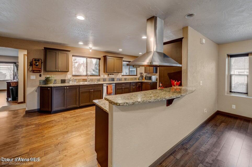 Hayden, Idaho 83835, United States, 3 Bedrooms Bedrooms, ,2 BathroomsBathrooms,Residential,Pending,55517