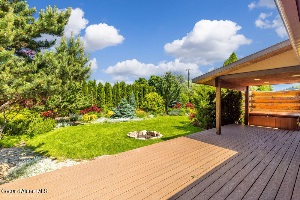 Hayden, Idaho 83835, United States, 3 Bedrooms Bedrooms, ,2 BathroomsBathrooms,Residential,Pending,55517