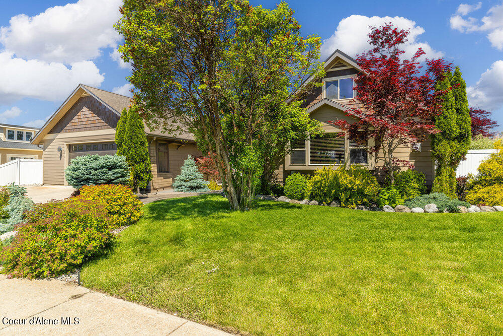 Hayden, Idaho 83835, United States, 3 Bedrooms Bedrooms, ,2 BathroomsBathrooms,Residential,Pending,55517