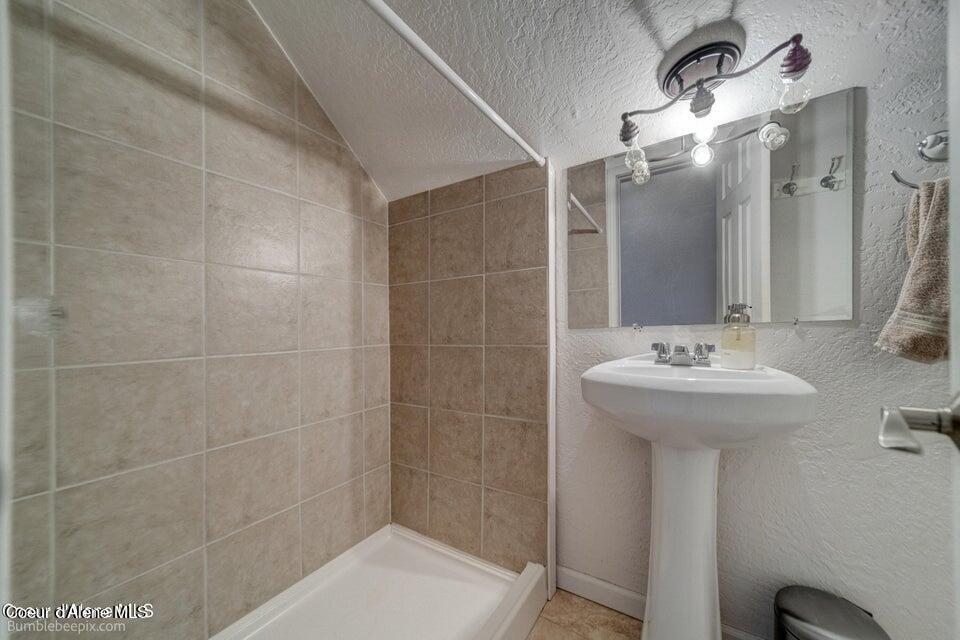 Hayden, Idaho 83835, United States, 3 Bedrooms Bedrooms, ,2 BathroomsBathrooms,Residential,Pending,55517