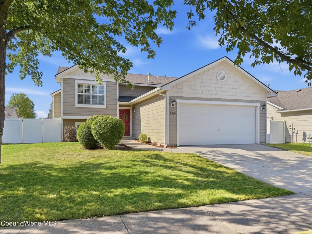 Photo of 5083 Citruswood DR, Post Falls, ID 83854 (MLS # 26-8801)