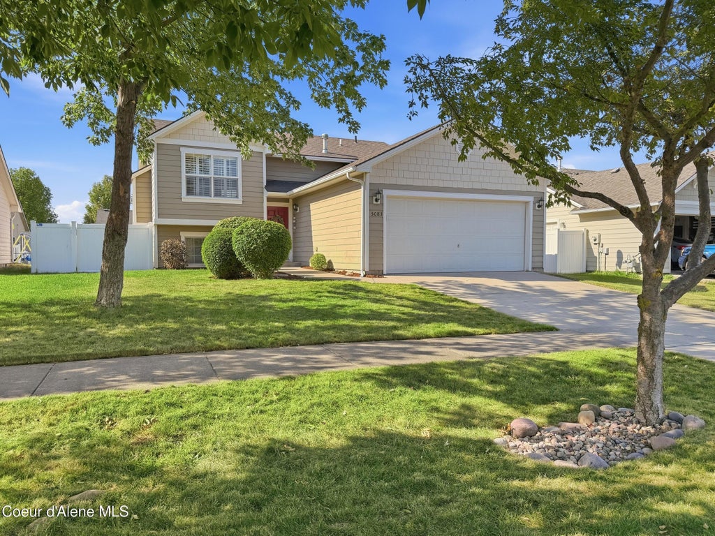 Photo of 5083 Citruswood DR, Post Falls, ID 83854 (MLS # 26-8801)