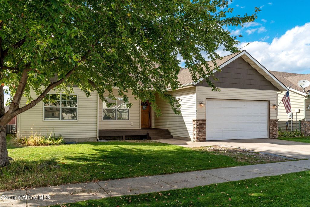 Photo of 3861 Guy Rd, Post Falls, ID 83854 (MLS # 25-9972)
