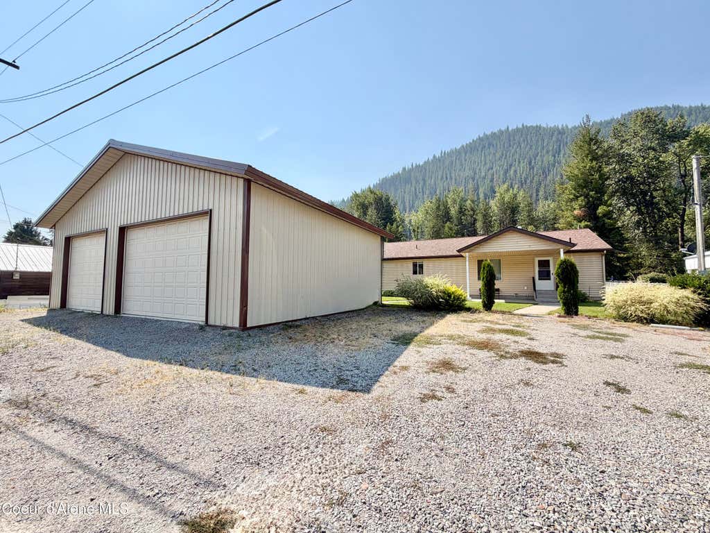 Photo of 520 Yellowstone AVE, Osburn, ID 83849 (MLS # 26-8130)