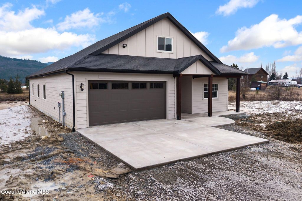 Photo of 154 Jazz Way Way, Laclede, ID 83841 (MLS # 26-1417)