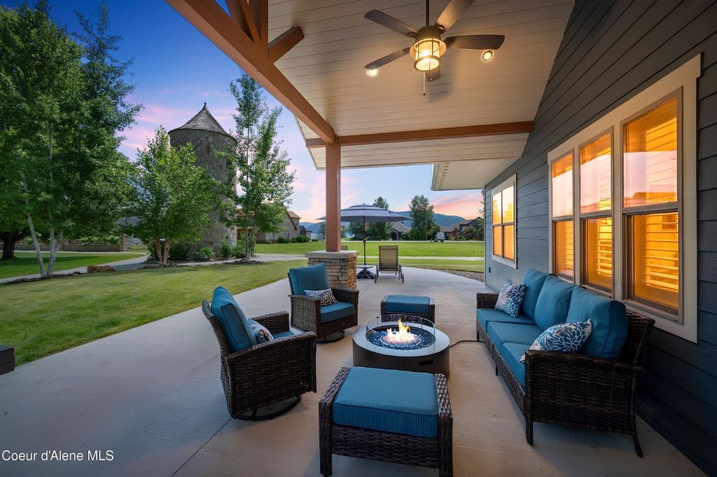Photo of 218 Crooked Ear Dr, Sandpoint, ID 83864 (MLS # 26-7003)