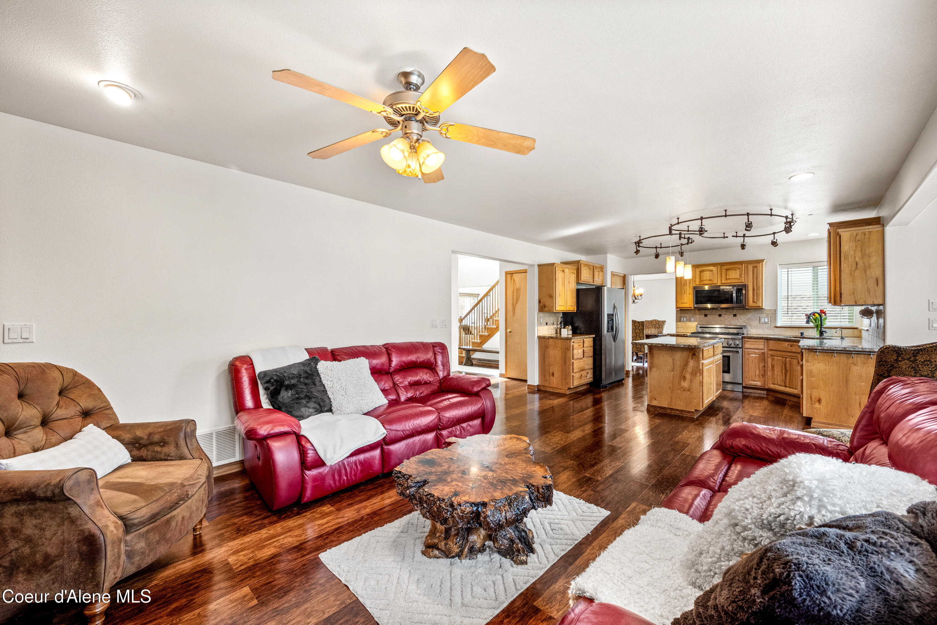 687 E Round Up Cir, Hayden, Texas image 10
