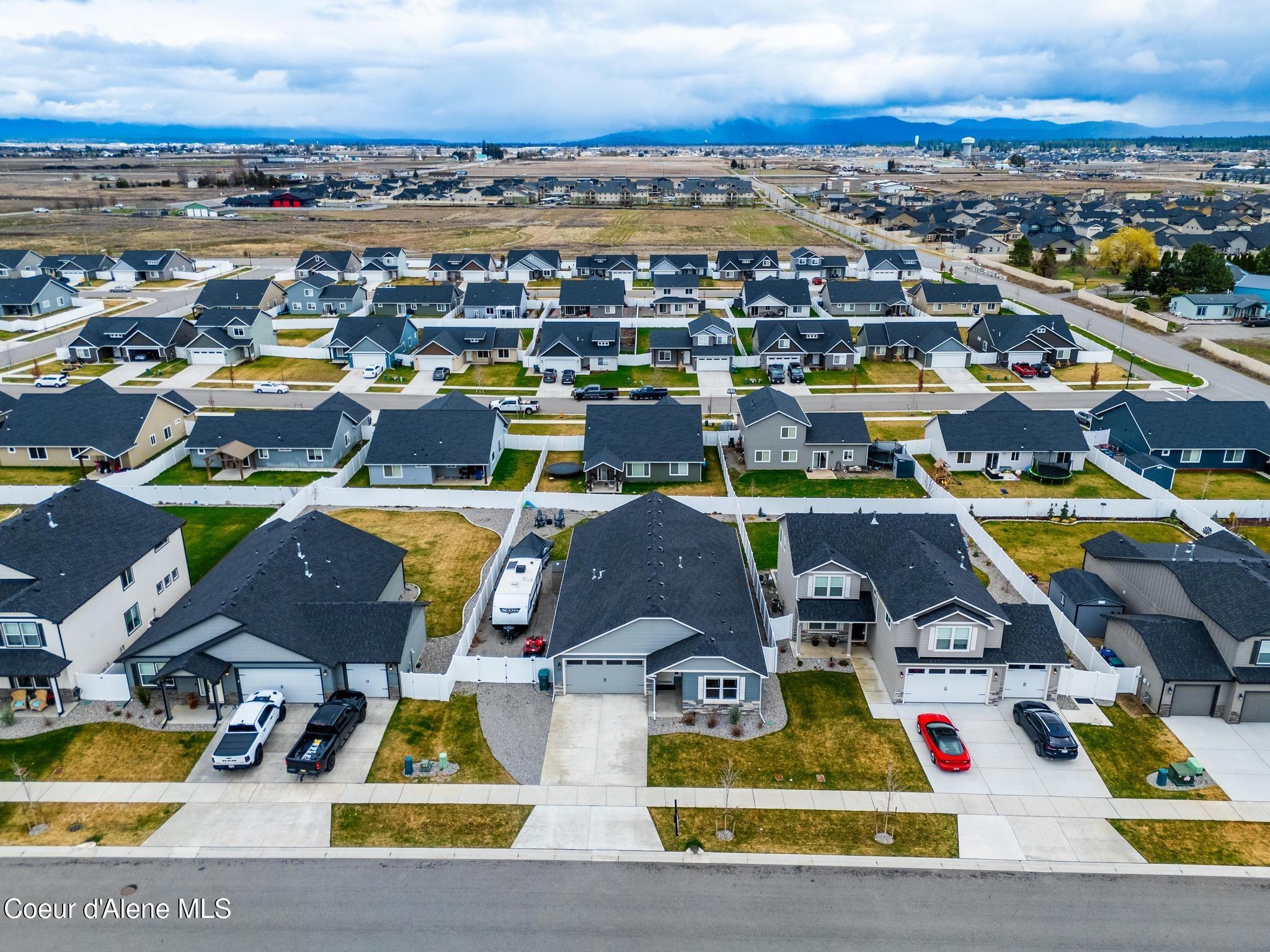 3840 N June Bug St, Post Falls, Idaho image 31