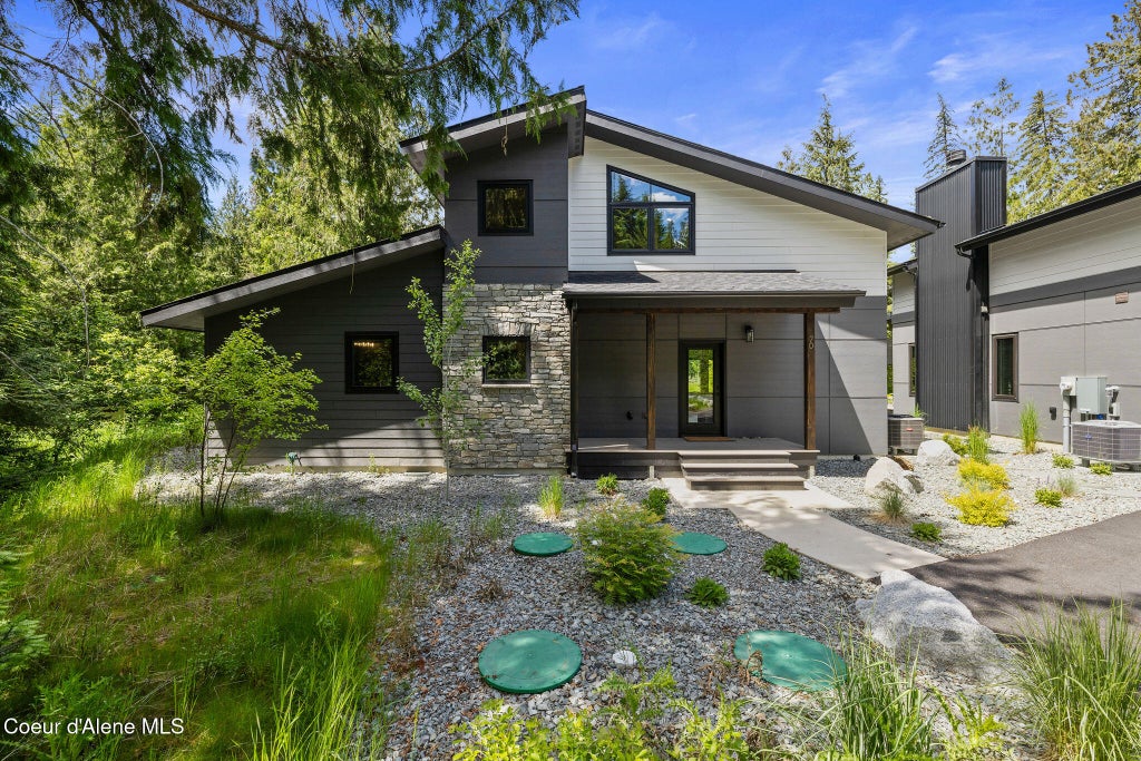 Photo of 70 WEDGE Ct, Priest Lake, ID 83856 (MLS # 26-6198)
