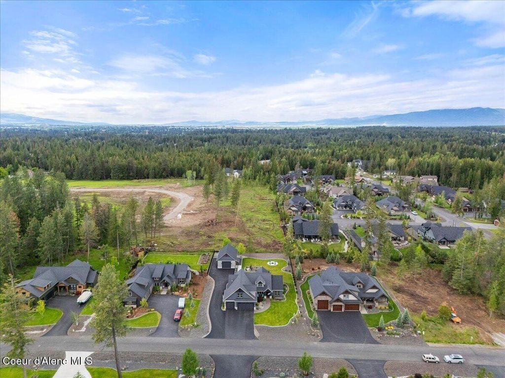 Photo of 11633 Spiraea LN, Hayden Lake, ID 83835 (MLS # 26-4938)