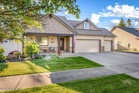 Photo of 11269 JENNIFER LN, Hayden, ID 83835 (MLS # 26-9509)