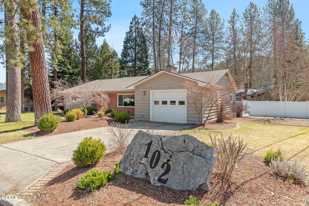 Photo of 102 Theresa Dr, Coeur dAlene, ID 83814 (MLS # 26-2810)