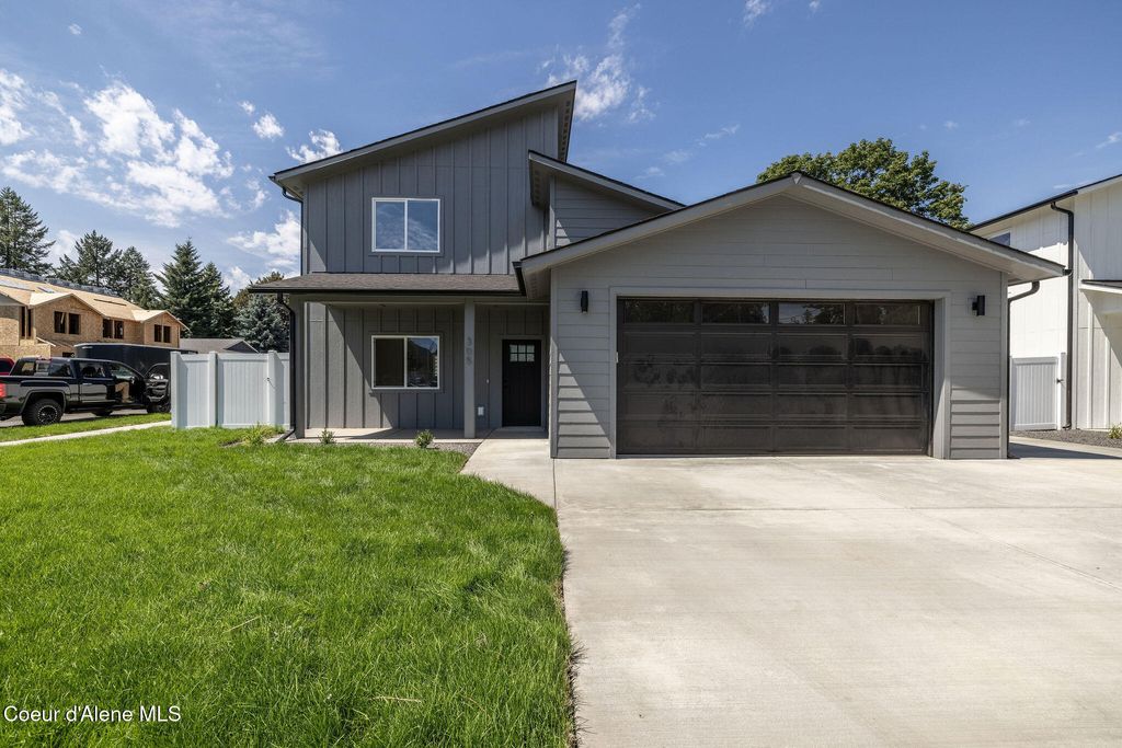 Photo of 305/307 21st, Coeur dAlene, ID 83814 (MLS # 25-8045)
