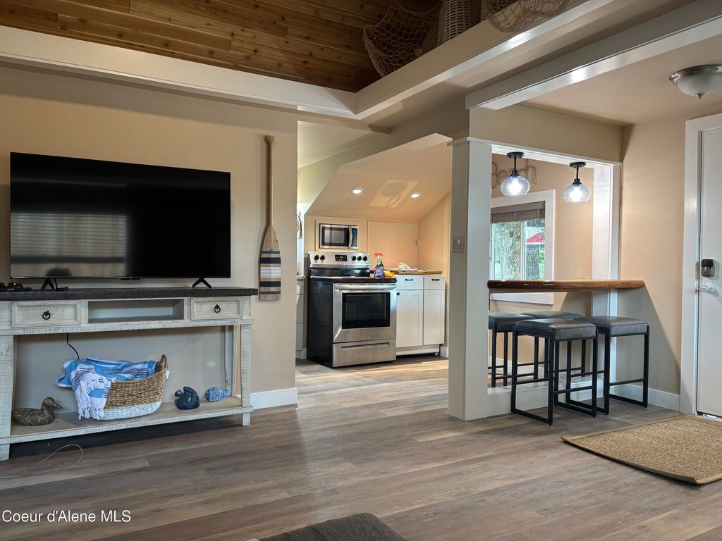 Photo of 1223 1st, Coeur dAlene, ID 83814 (MLS # 25-11361)