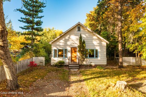 Photo of 306 Washington St, Dover, ID 83825 (MLS # 25-10444)