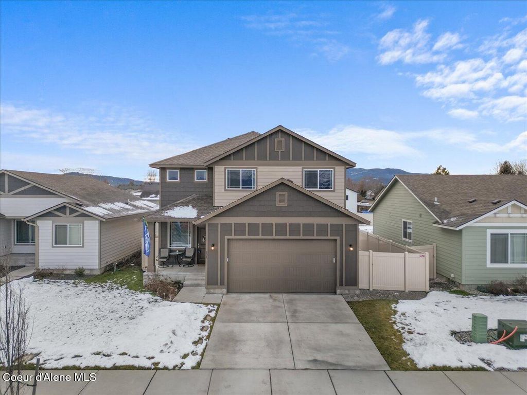 Photo of 908 Allenby Ct, Post Falls, ID 83854 (MLS # 26-409)