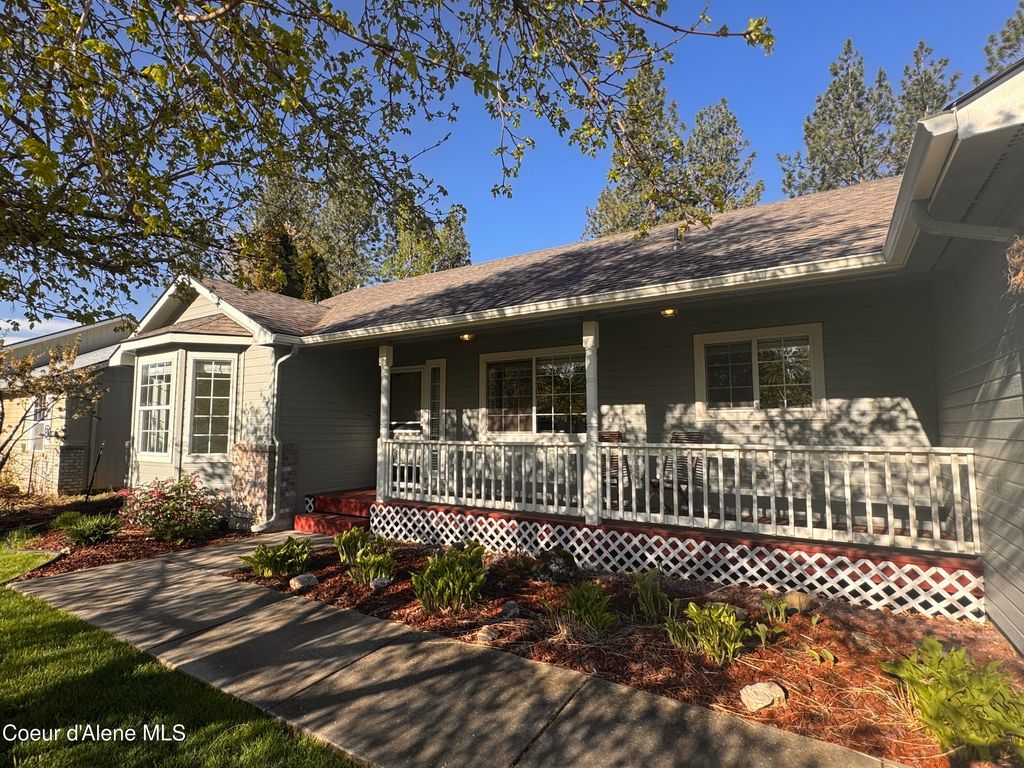 Photo of 2471 HENRY St, Post Falls, ID 83854 (MLS # 26-3909)