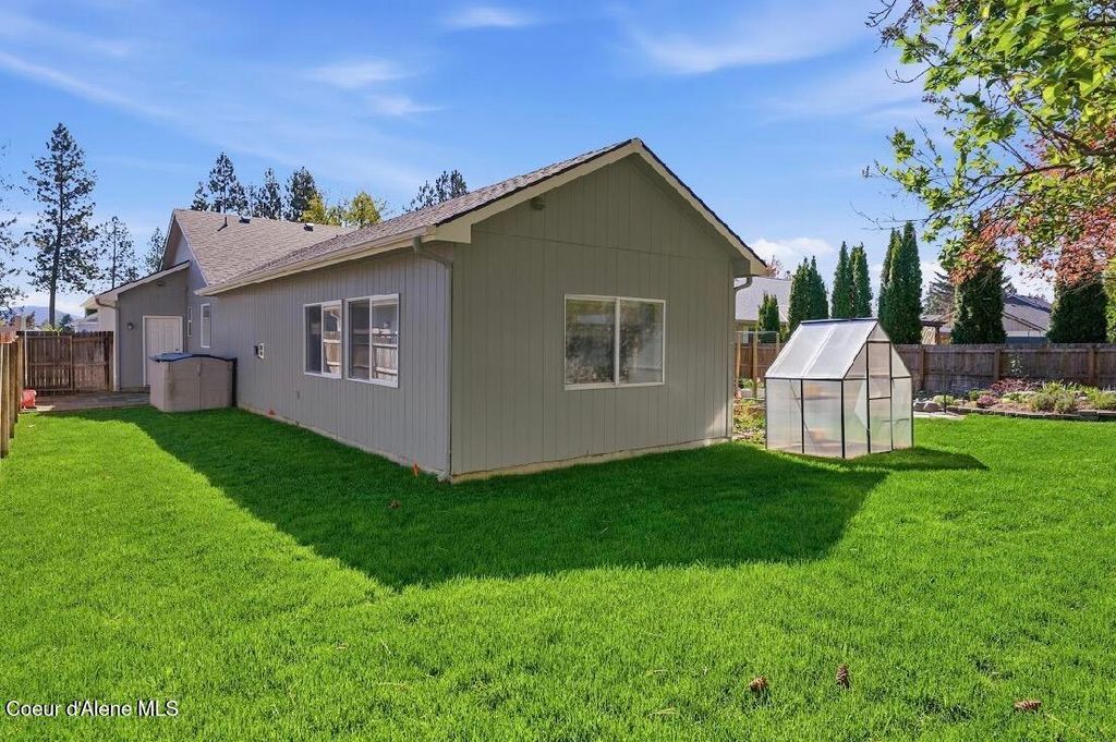 Photo of 2471 HENRY St, Post Falls, ID 83854 (MLS # 26-3909)