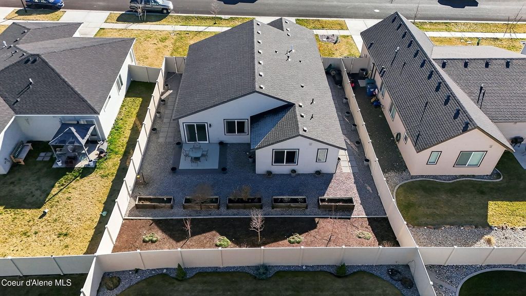 Photo of 193 Inkwood St, Post Falls, ID 83854 (MLS # 26-2615)