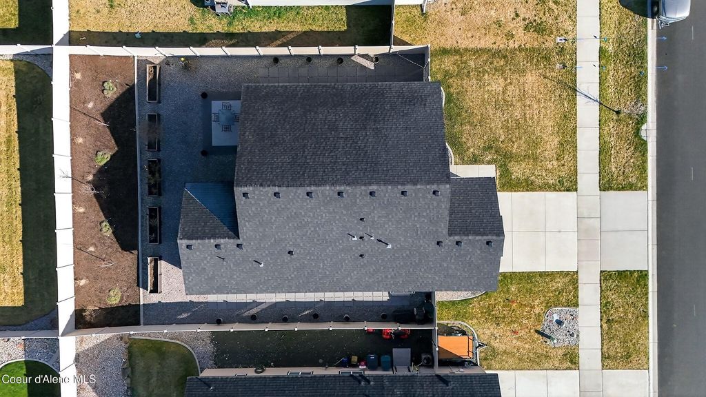 Photo of 193 Inkwood St, Post Falls, ID 83854 (MLS # 26-2615)