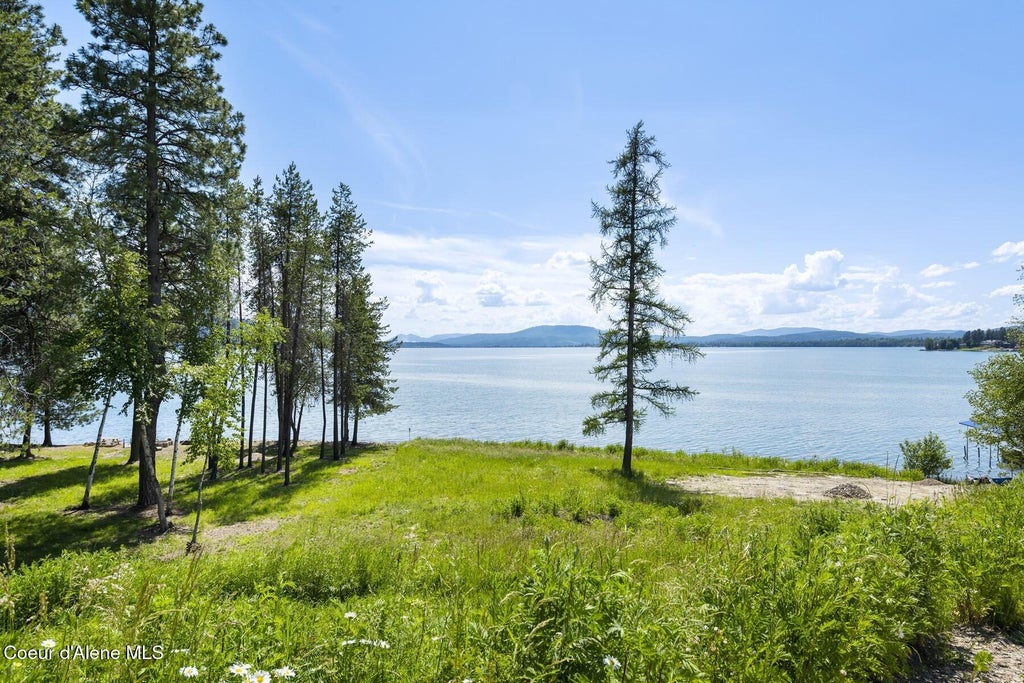 Photo of NNA Whiskey Jack, Sandpoint, ID 83864 (MLS # 26-7867)