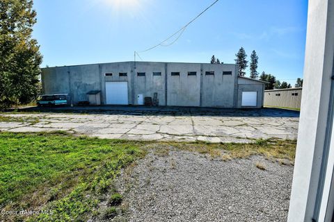 Photo of 900 Kootenai Cutoff Rd, Ponderay, ID 83852 (MLS # 25-10235)