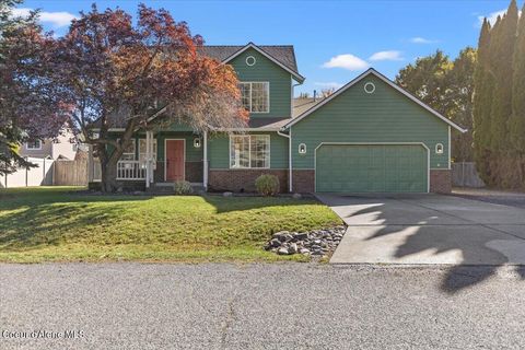 Photo of 8698 WOODVINE Dr, Hayden, ID 83835 (MLS # 25-10208)