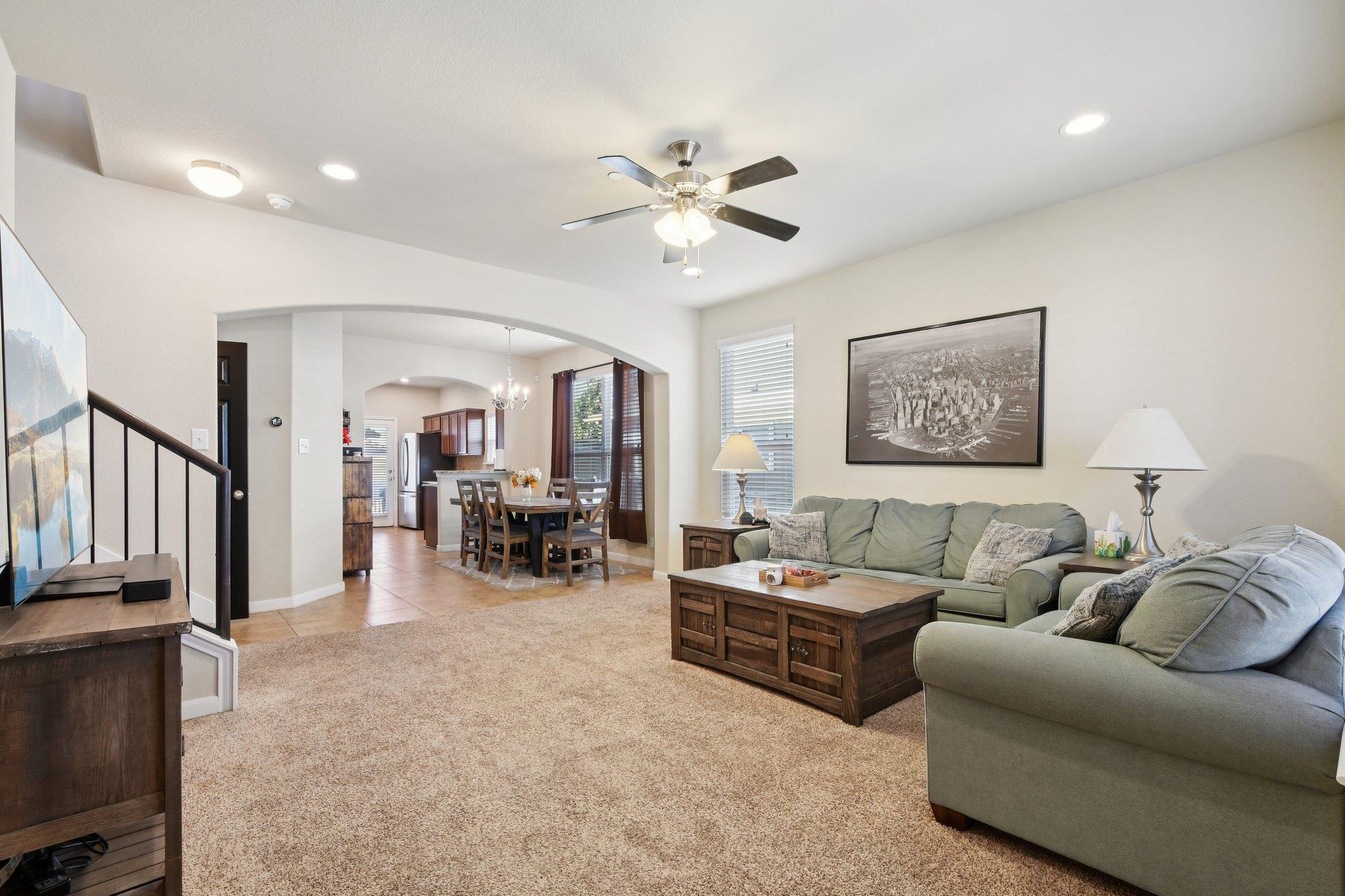 616 Lookout Tree LN