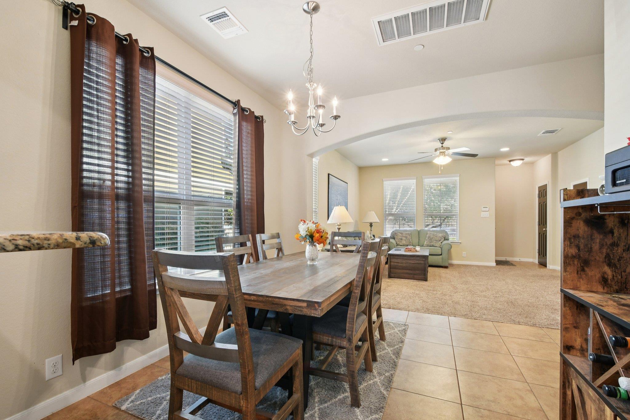 616 Lookout Tree LN