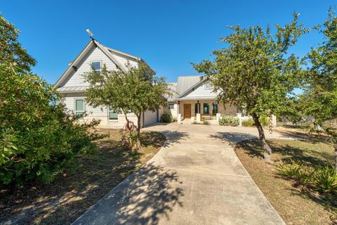 Photo of 2121 Martin RD, Dripping Springs, TX 78620 (MLS # 6771197)