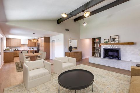 Tiny photo for 2515 McGregor DR, Austin, TX 78745 (MLS # 7998906)