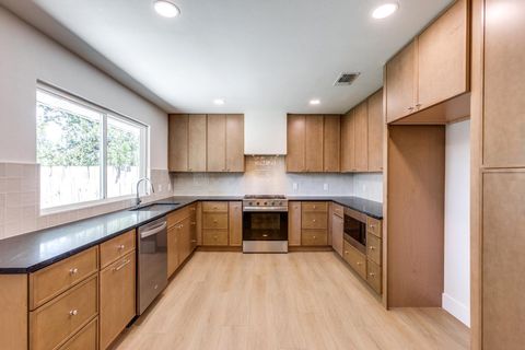Tiny photo for 2515 McGregor DR, Austin, TX 78745 (MLS # 7998906)
