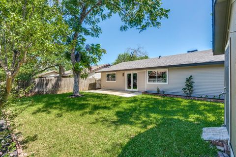 Tiny photo for 2515 McGregor DR, Austin, TX 78745 (MLS # 7998906)