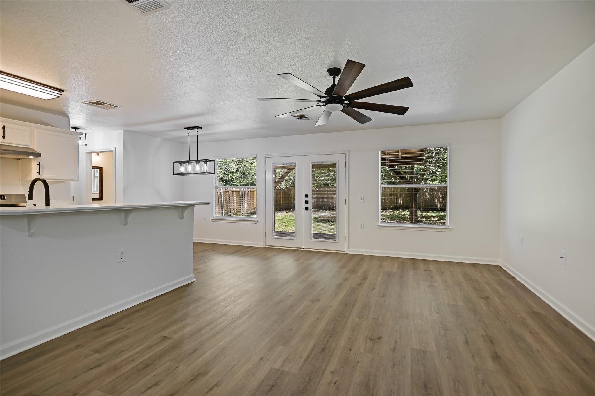 11504 Robert Wooding DR